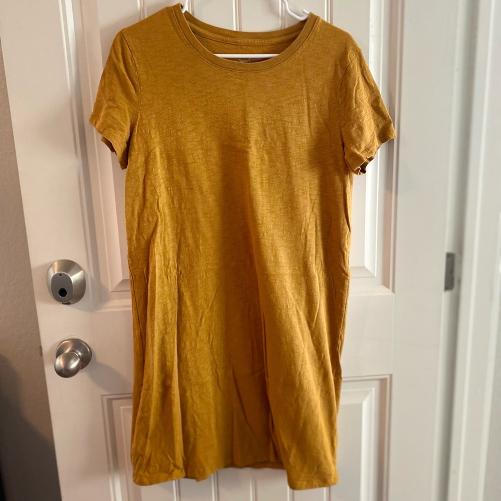 Mustard yellow t-shirt dress